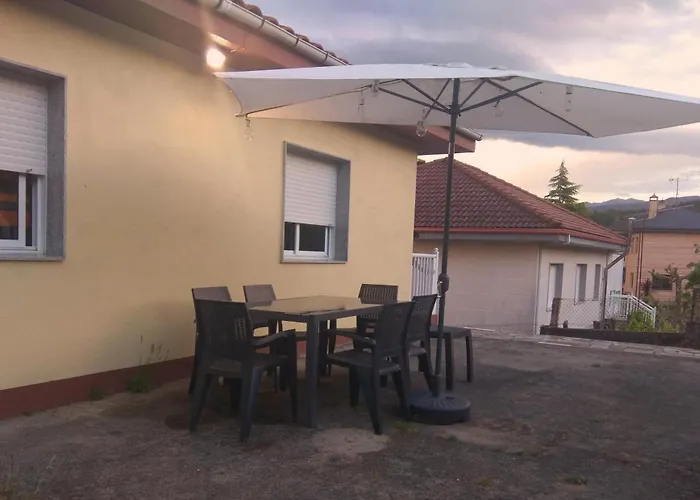 Secondary Tatil Evi Lobios